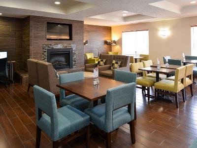 Express & West By Ihg 2* Omaha