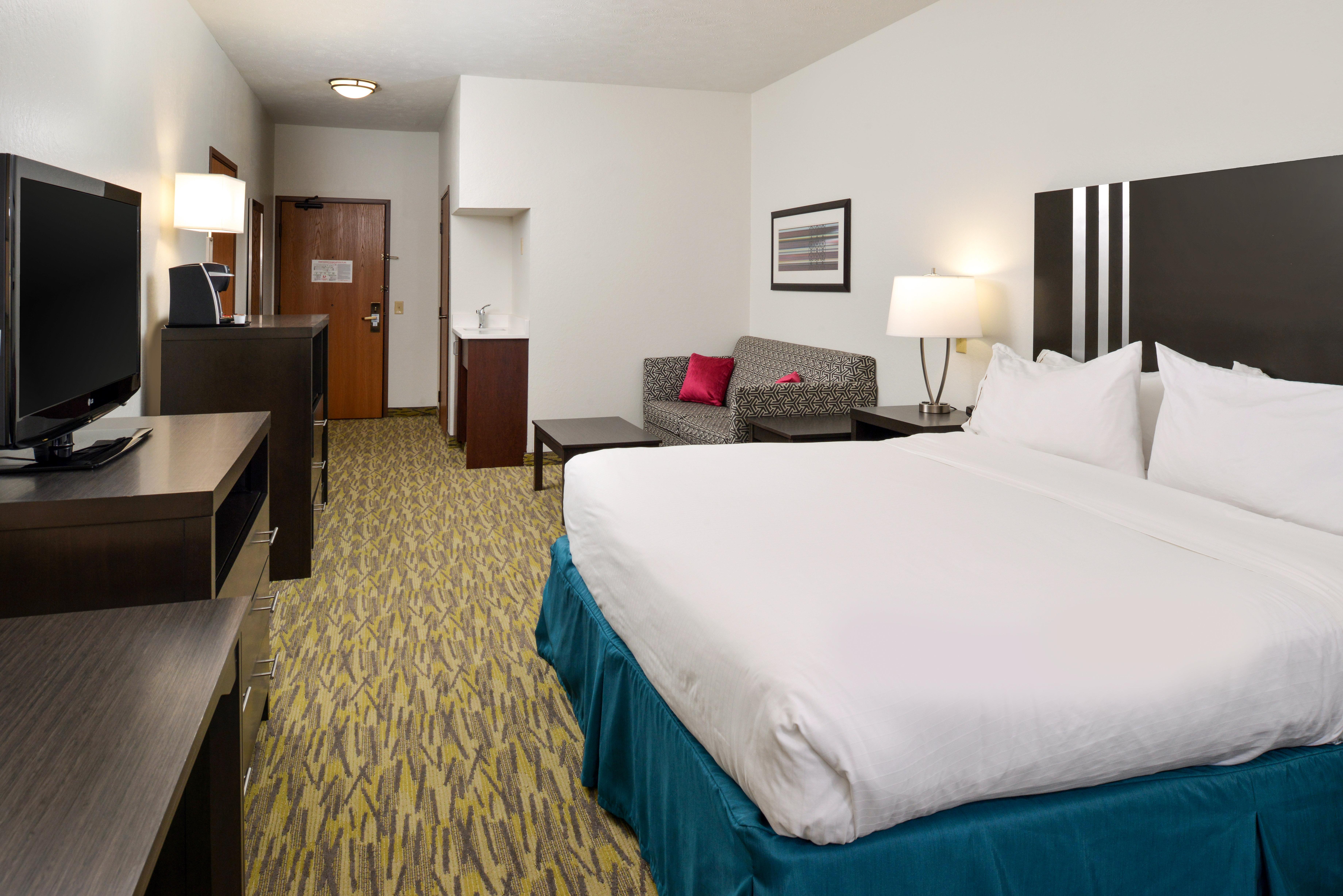 Express & West By Ihg