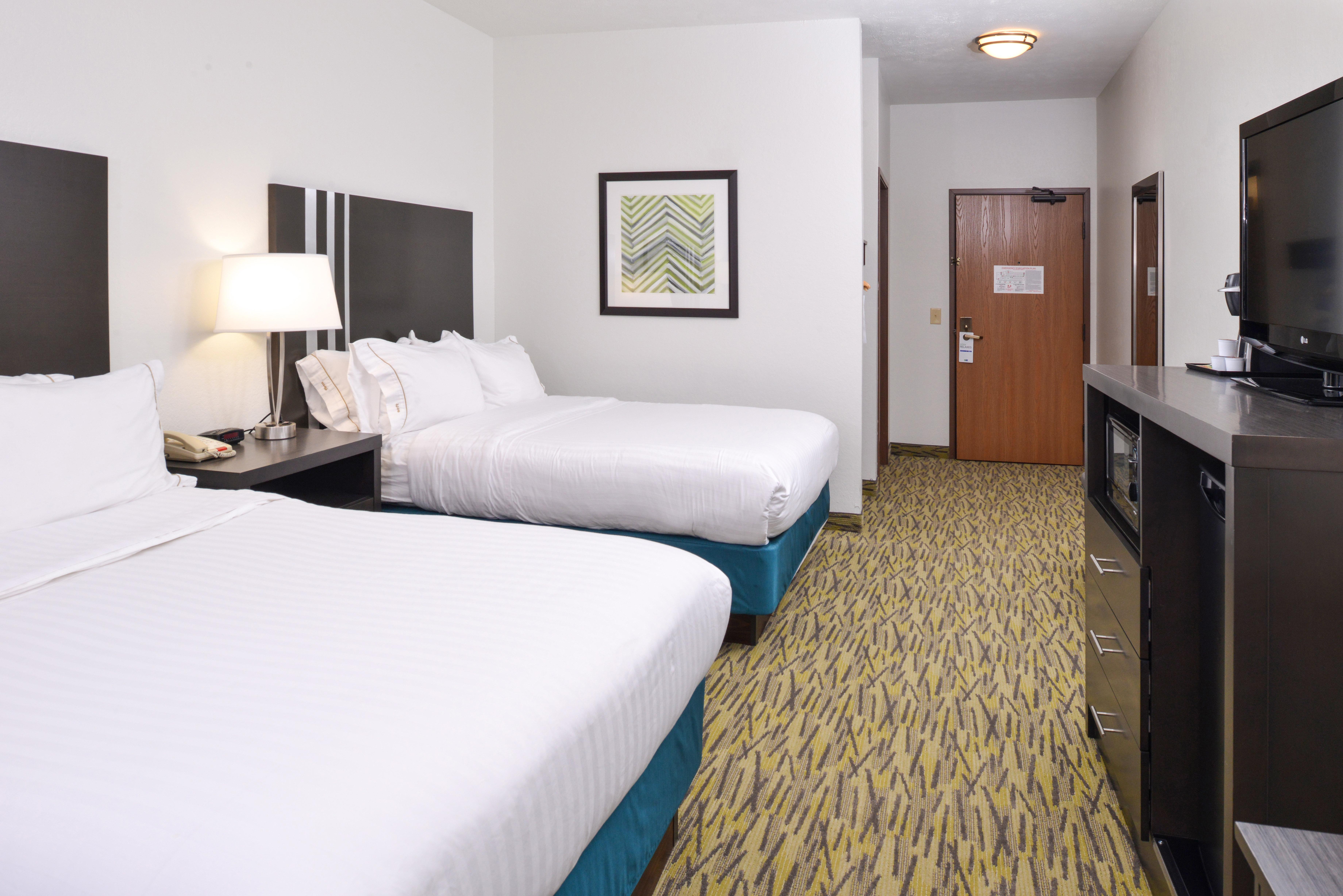 Express & West By Ihg Hotel Omaha