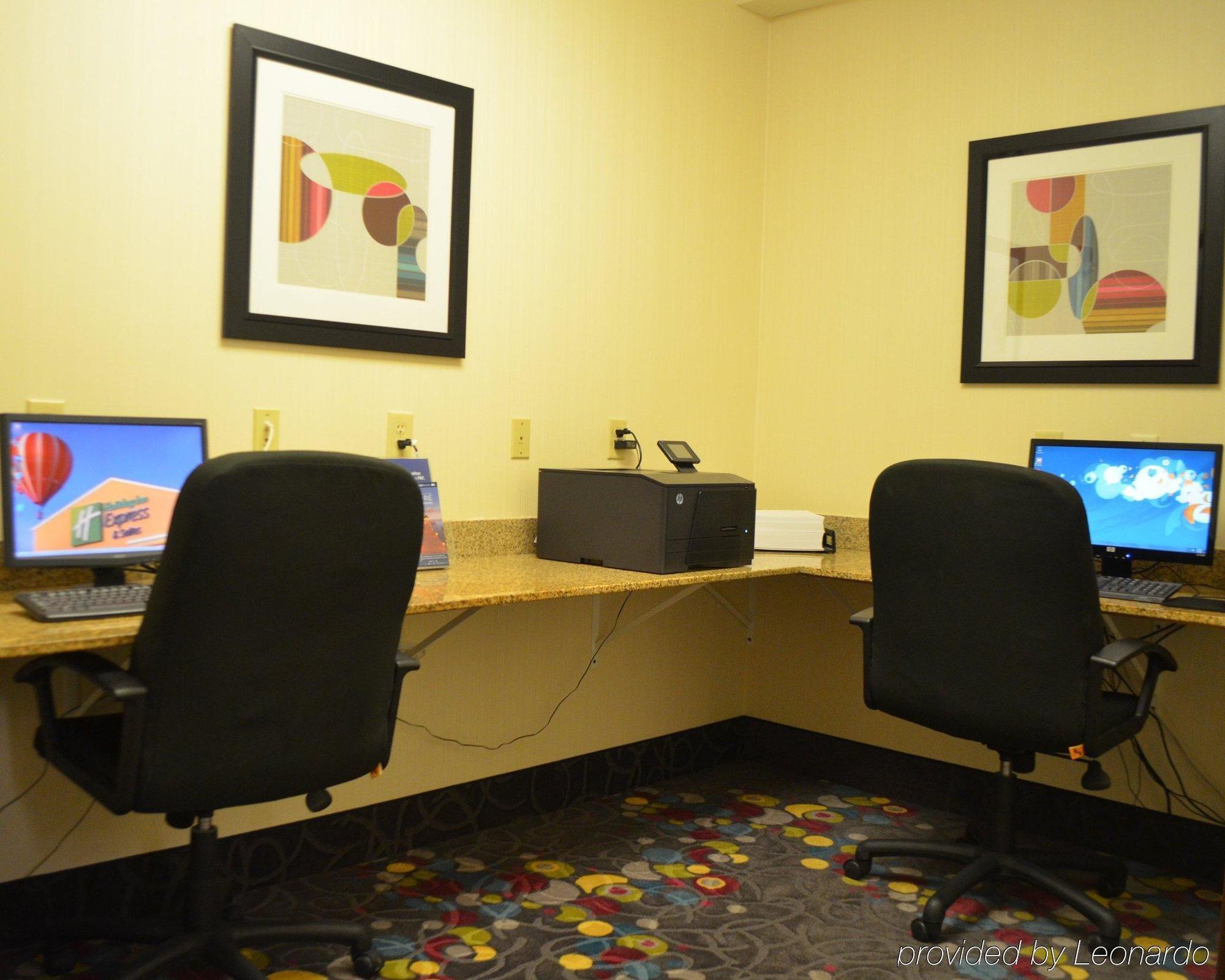 Express & West By Ihg