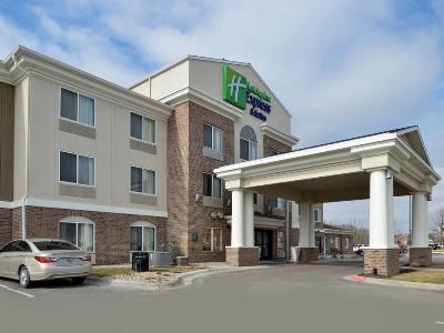 Express & West By Ihg Hotel 2*